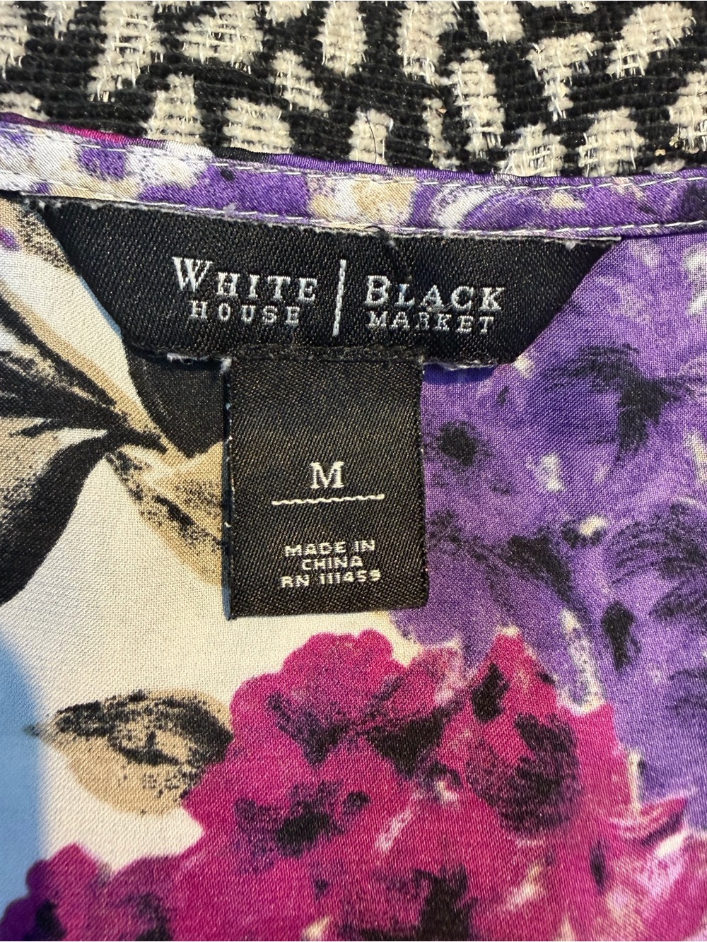 White House Black Market White Floral V-Neck Peplum Top with Purple Accents - Picture 3 of 4